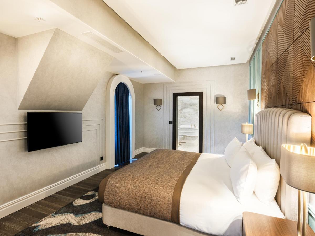 Intercontinental Baku By Ihg Ξενοδοχείο Εξωτερικό φωτογραφία A bedroom at the hotel