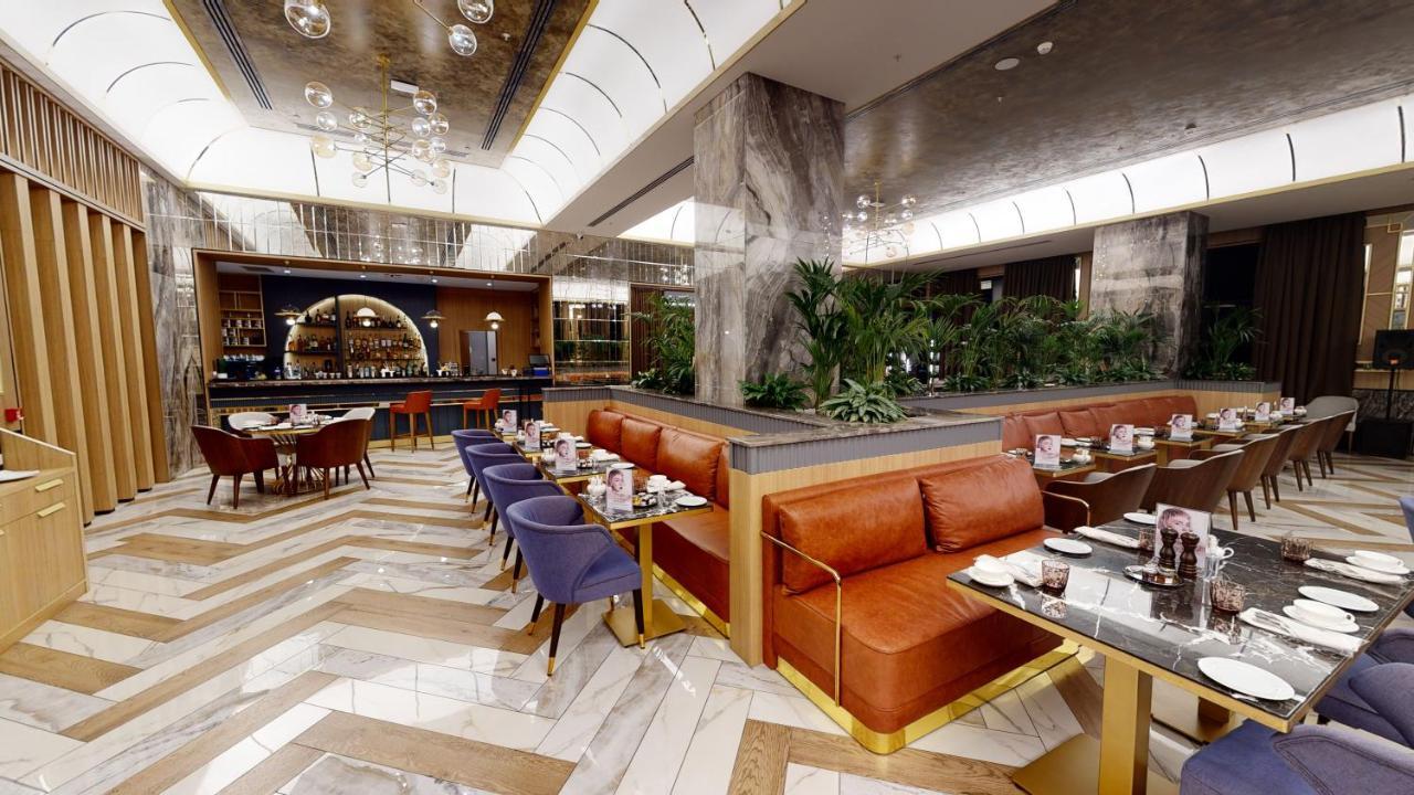 Intercontinental Baku By Ihg Ξενοδοχείο Εξωτερικό φωτογραφία The interior of the restaurant