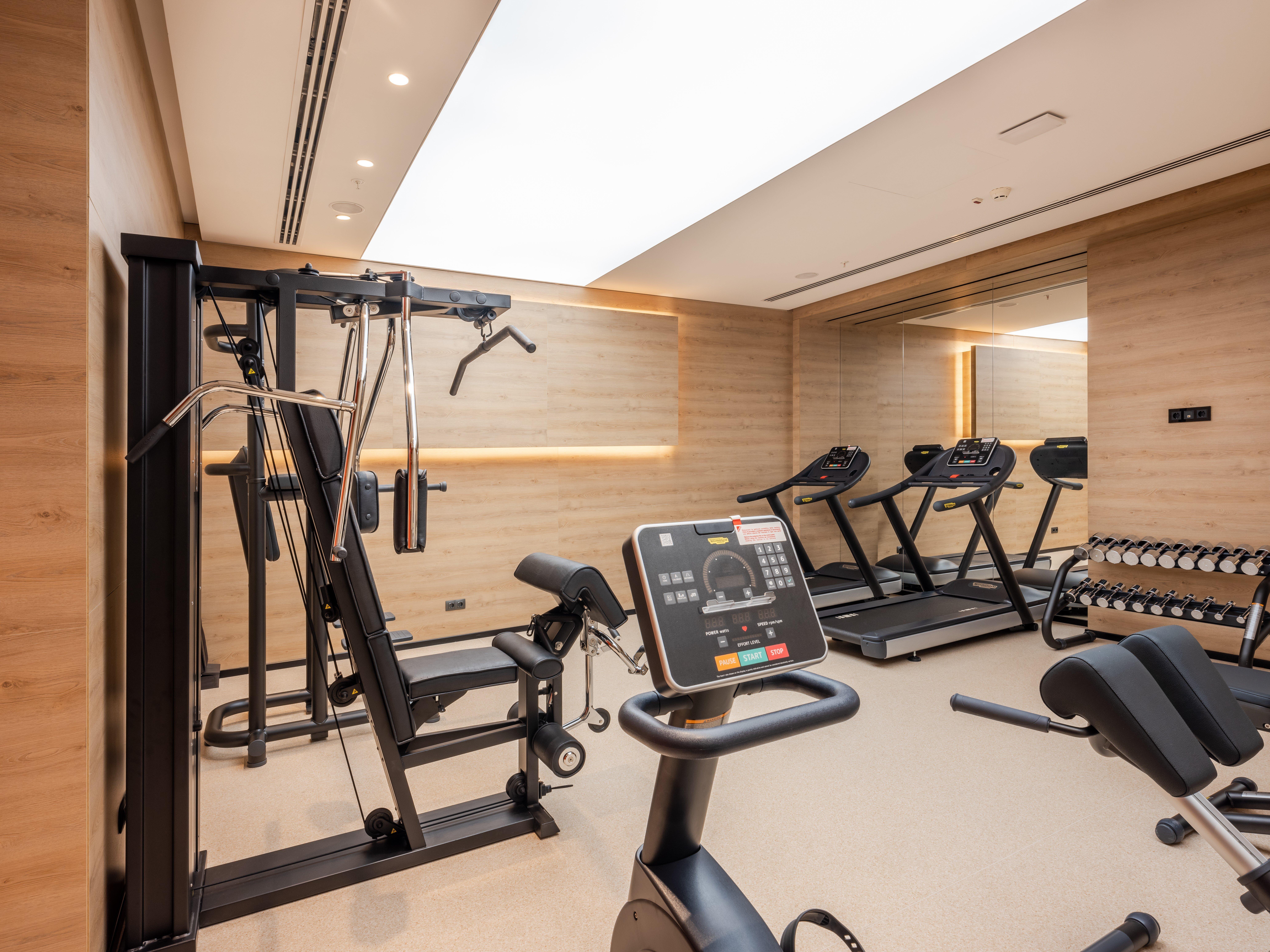 Intercontinental Baku By Ihg Ξενοδοχείο Εξωτερικό φωτογραφία The gym at the hotel
