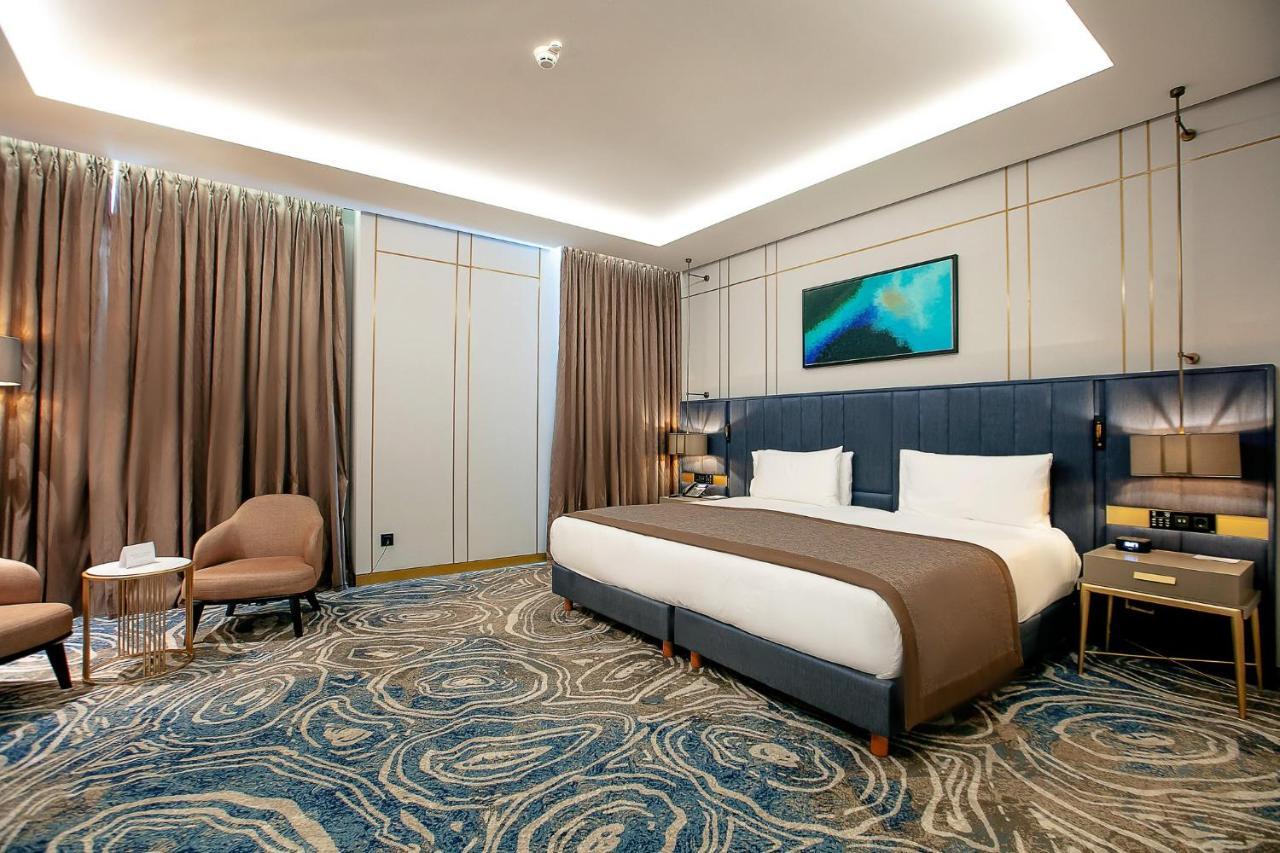 Intercontinental Baku By Ihg Ξενοδοχείο Εξωτερικό φωτογραφία Deluxe Room