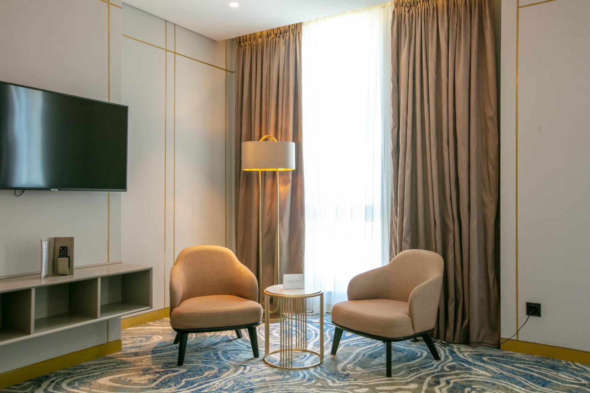 Intercontinental Baku By Ihg Ξενοδοχείο Εξωτερικό φωτογραφία A room at the hotel